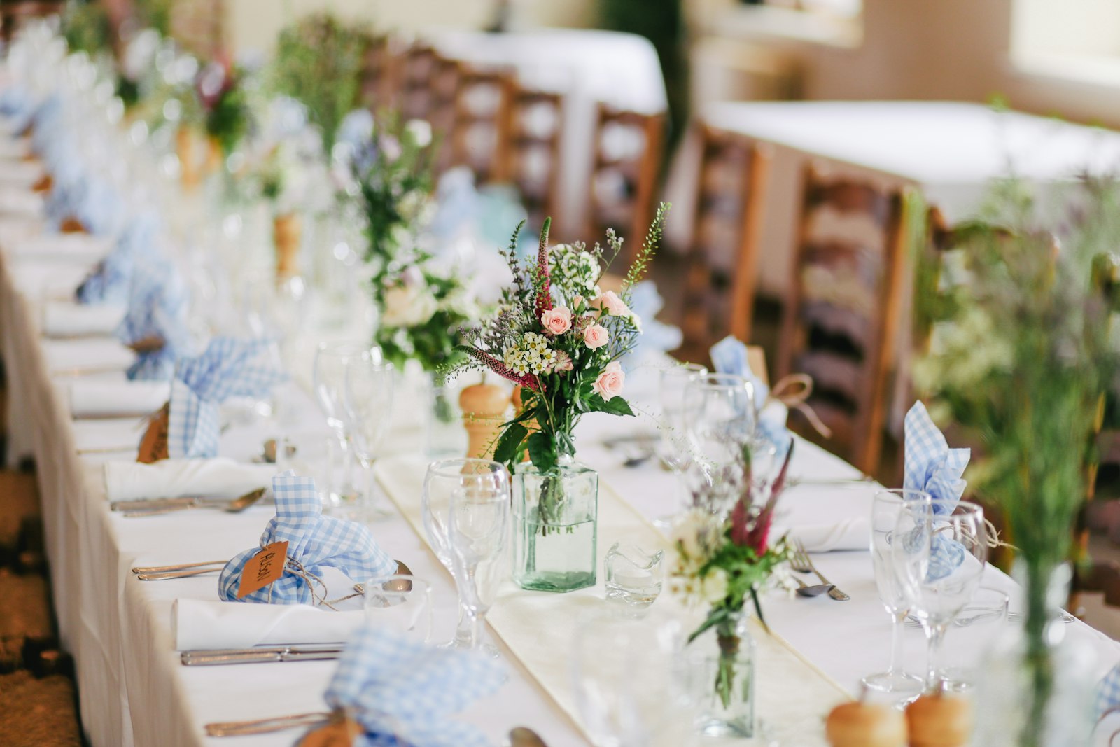 Rustic wedding table florals